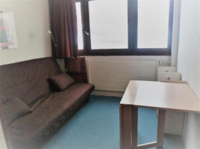Résidence Le Palafour - Studio 2 personnes à Tignes au pied des pistes, des commerces proche de l'ESF, de l'office du tourisme dans le quartier du lac. MAE-2159